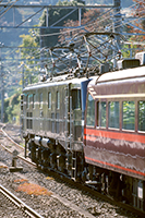 EF5861 Ƃ