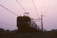 EF5889