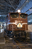 EF5889