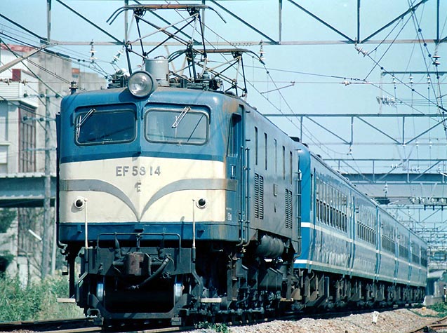 Klaso EF58 de JNR - Vikipedio